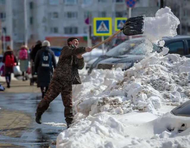 Salting & De-Icing